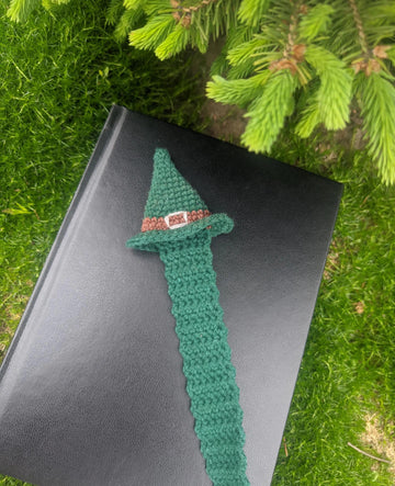 Witch Hat Bookmark English_US