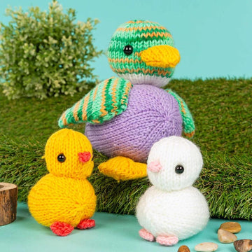 Daddy Mallard Duck & Ducklings Family