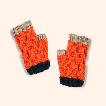 Parade Accessory Set in Main Street Yarns Shiny & Soft - Downloadable PDF