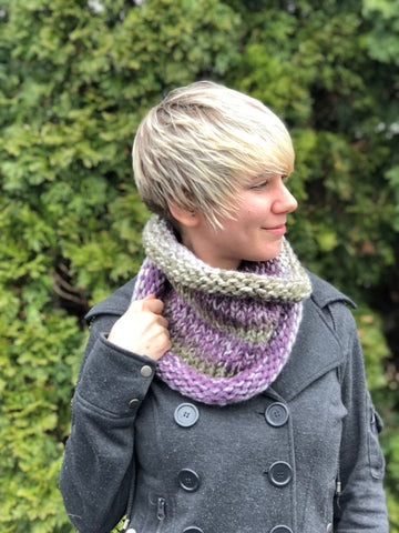 Stockinette Stitch Cowl in Plymouth Yarn Mega Cakes - F862 - Downloadable PDF