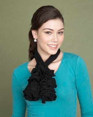 Ascot in Lion Brand Wool-Ease - 70077A