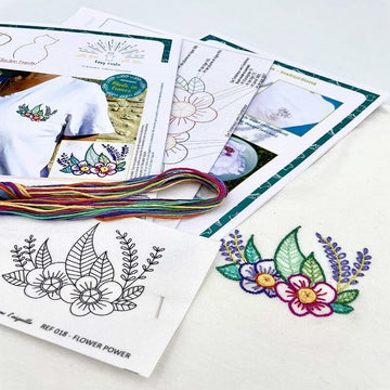 Un Chat Dans L'Aiguille Easy Customize - Flower Power - Size XS Printed Embroidery Kit
