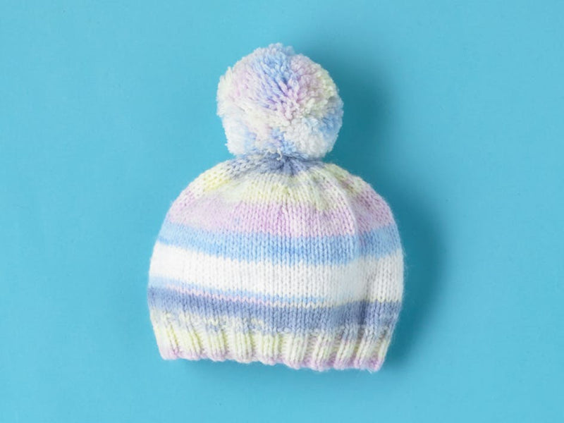 17 FREE baby patterns in self-striping & dotty yarns - including beginner-friendly designs!