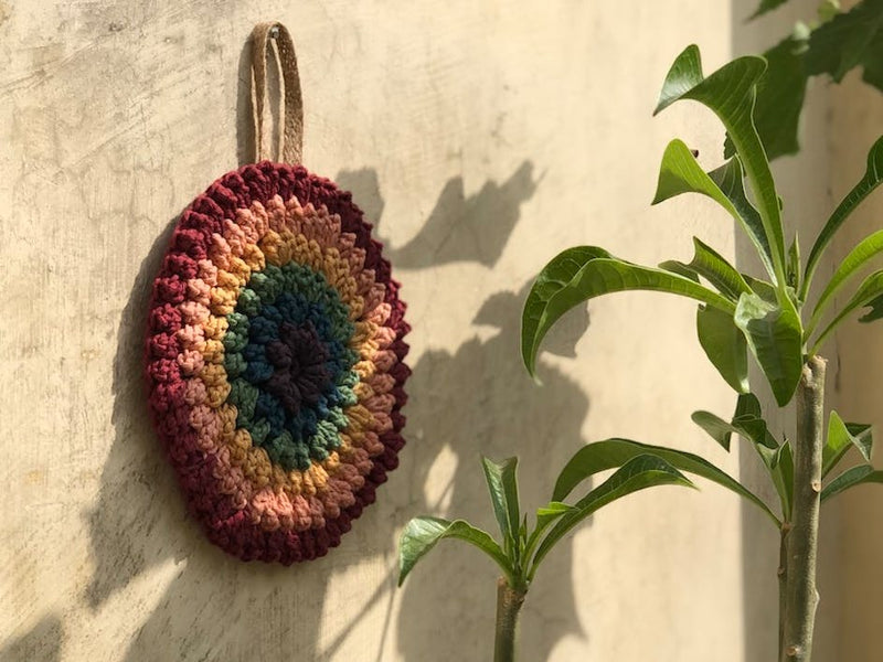 Make a colourful Faagun Mandala for Holi