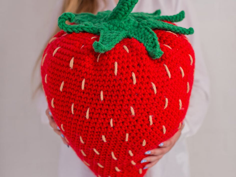 How to crochet a super sweet giant strawberry cushion