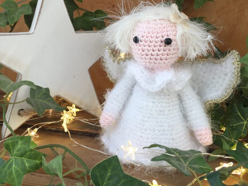 Crochet the cutest angel for your Christmas tree