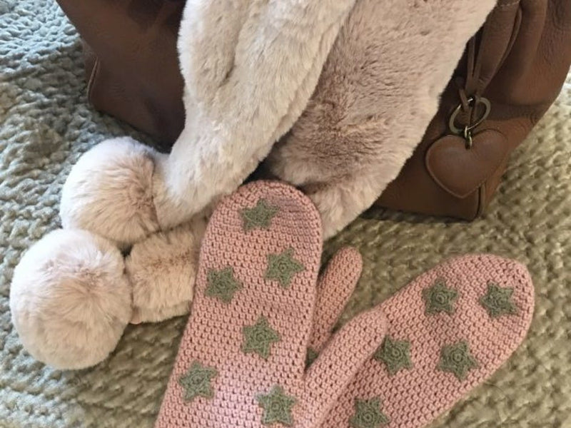 Crochet these fabulous star mittens