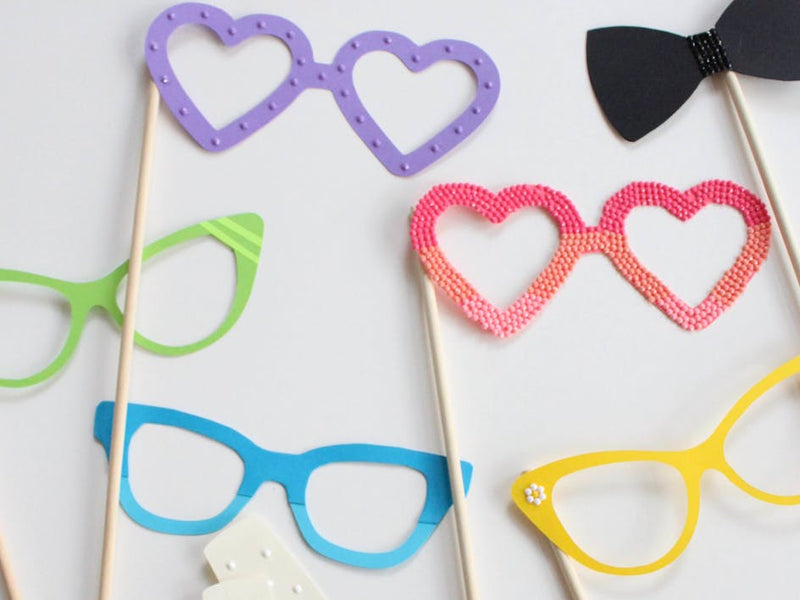 How to make your own paper photo booth props