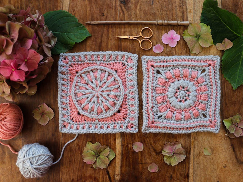 Crochet the prettiest puff granny squares with Anna Nikipirowicz