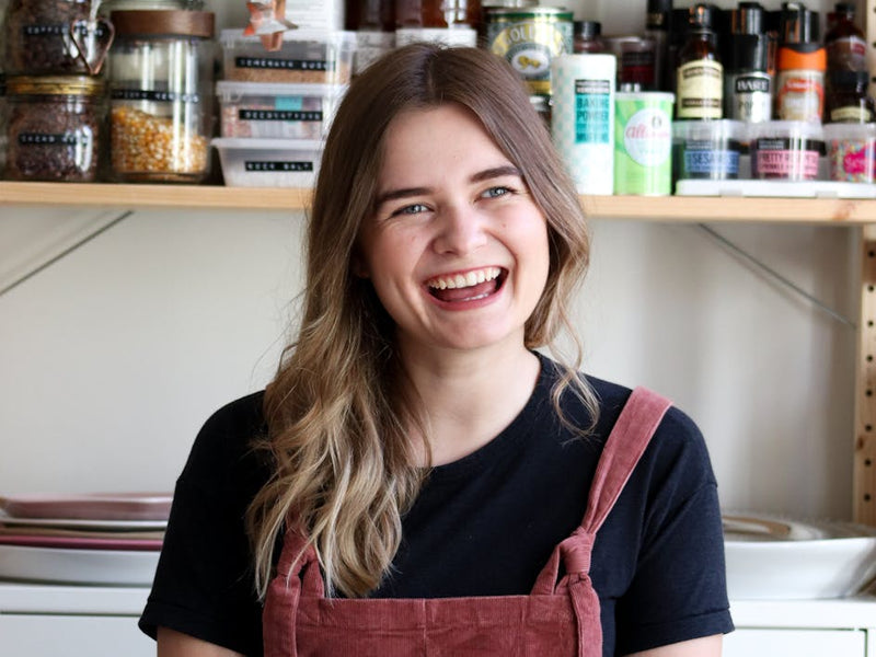 Martha of Great British Bake Off learns to knit!