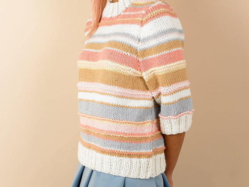 How to knit stripes by carrying yarn