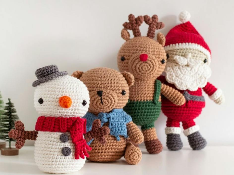 15 free Christmas crochet patterns to make this year