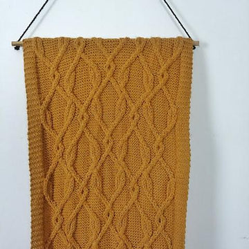 Gorgeously Cabled Scarf