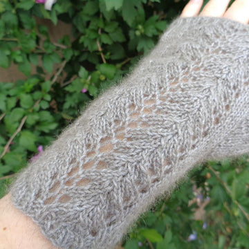Graceful Fingerless Gloves