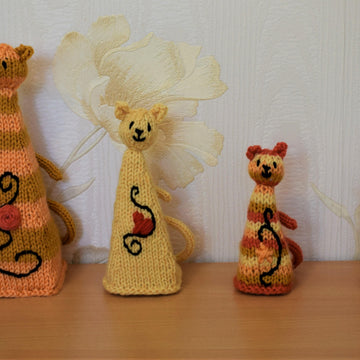 Quirky Cats Ornament Decoration Home Decor Snoo's Knits Pattern