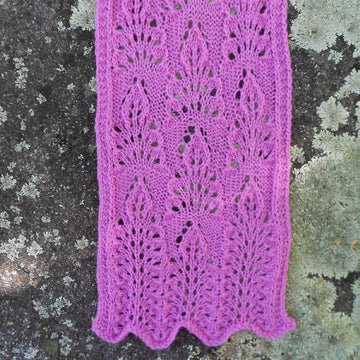 Raspberry Leaf Scarf