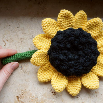 Sunflower amigurumi fidget toy