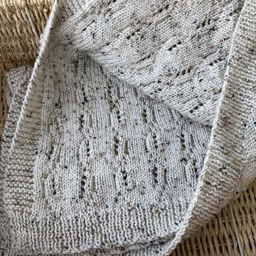 Cosy cable blanket