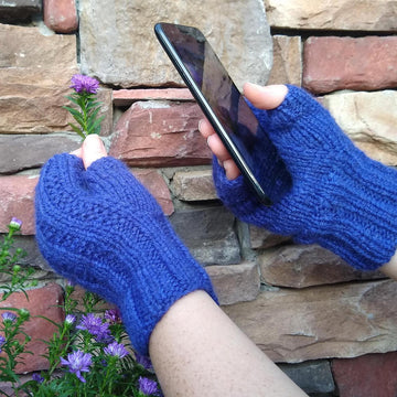 Stratus Fingerless mitts