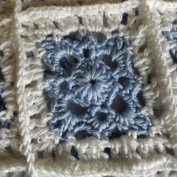 No 27 Pram Rug