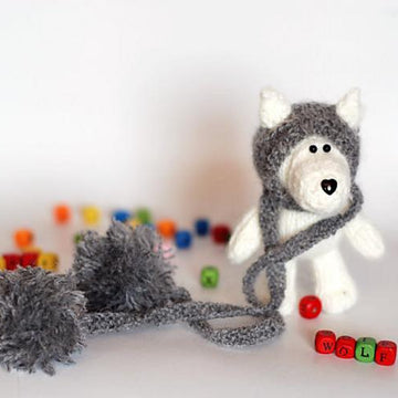 White Wolf in the gray hat
