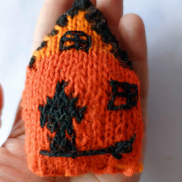 Halloween House (Ghosts)