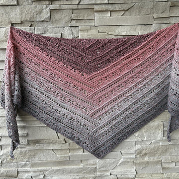 Flat Triangular Scarf "Opora"
