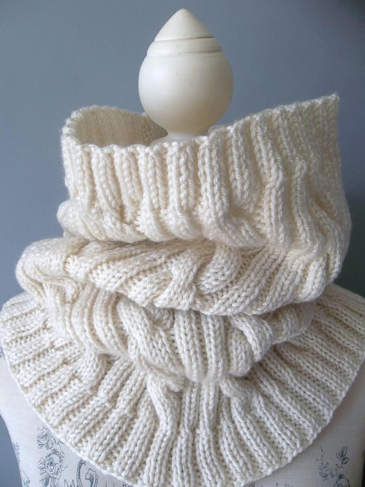 Aran Cable Cowl