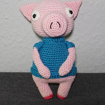 Crochet pattern: piggy cool!
