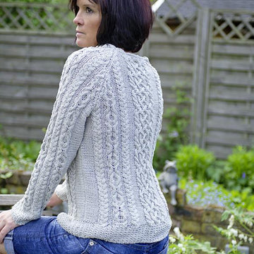 "Joyce" - summer sweater with cables