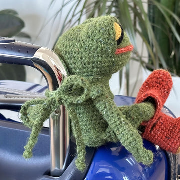 Jabka The Traveling Frog Amigurumi