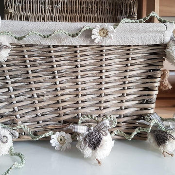 Spring Sheep Bunting