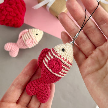 Crochet fish with heart tail Amigurumi pattern keyring Bag charm keychain Car mirror hanging decor Valentine crochet pattern