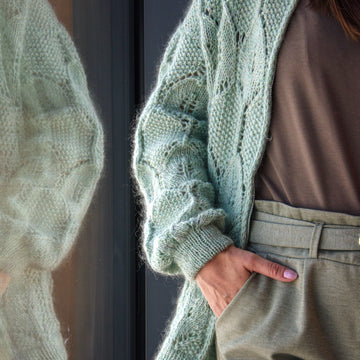 Bumblebee Cardigan - knitting pattern