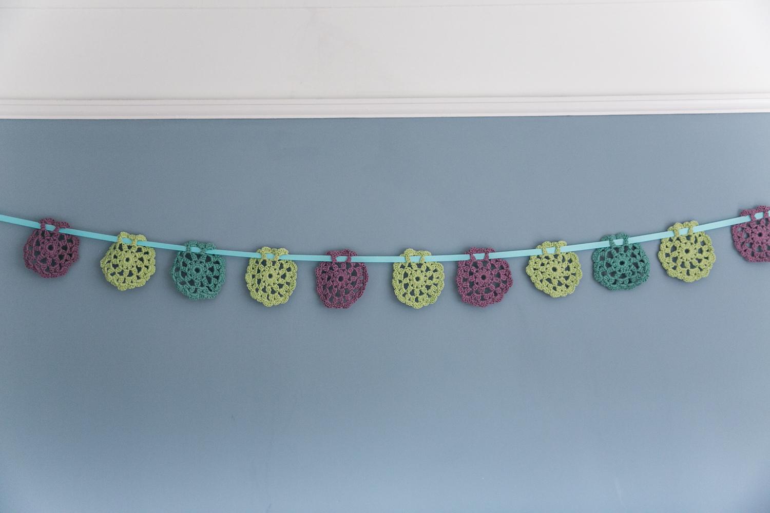 Doily bunting