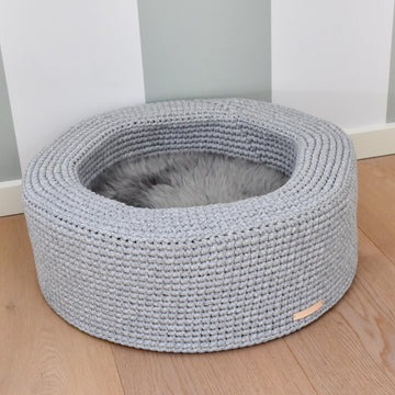 Deliahs dog bed