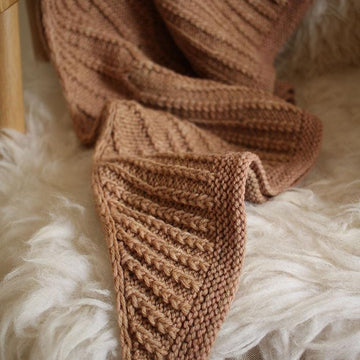 Javelin shawl