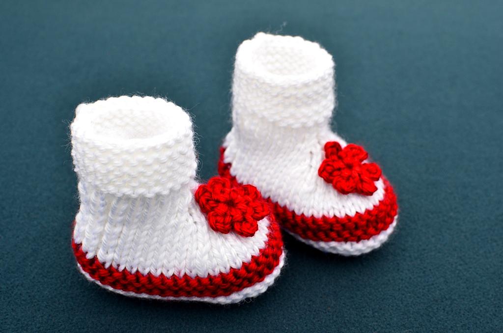 Two Colors Simple Baby Booties