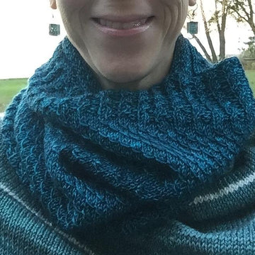 Mermaid's Tide Pool Cowl