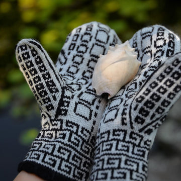 Octopus Mitten