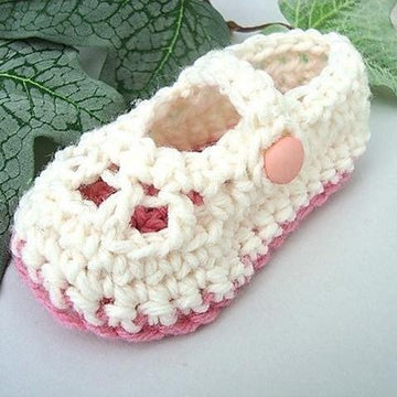 French Vanilla Mary Jane Booties | Crochet Pattern 157