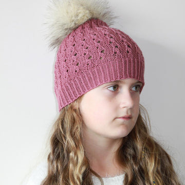 Lucinda hat