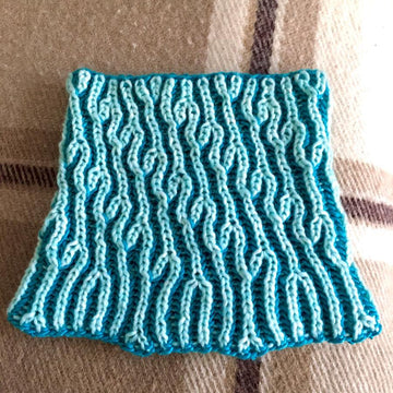 Victoria cowl