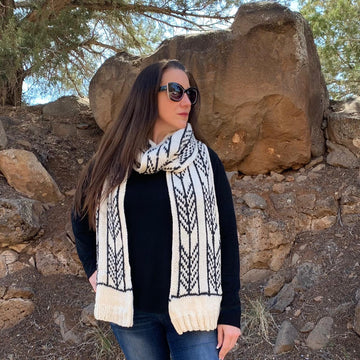 Strijela Scarf