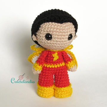 Shazam amigurumi doll - crochet pattern by Crochelandia