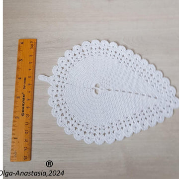 Crochet cup stand