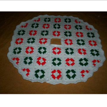 Buttoned Granny Christmas Tree Skirt C-056