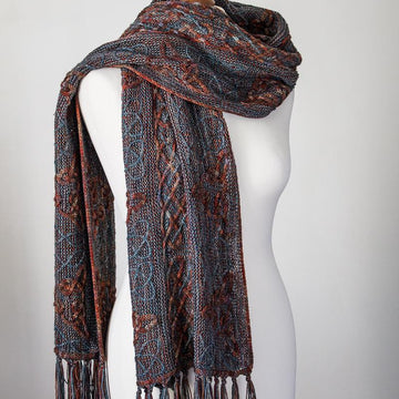 Lindisfarne shawl