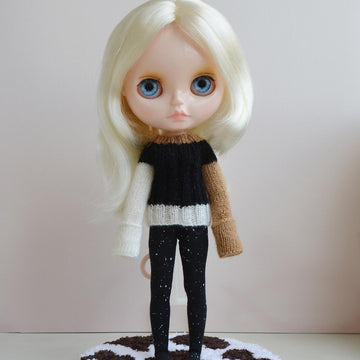 Sweater for doll