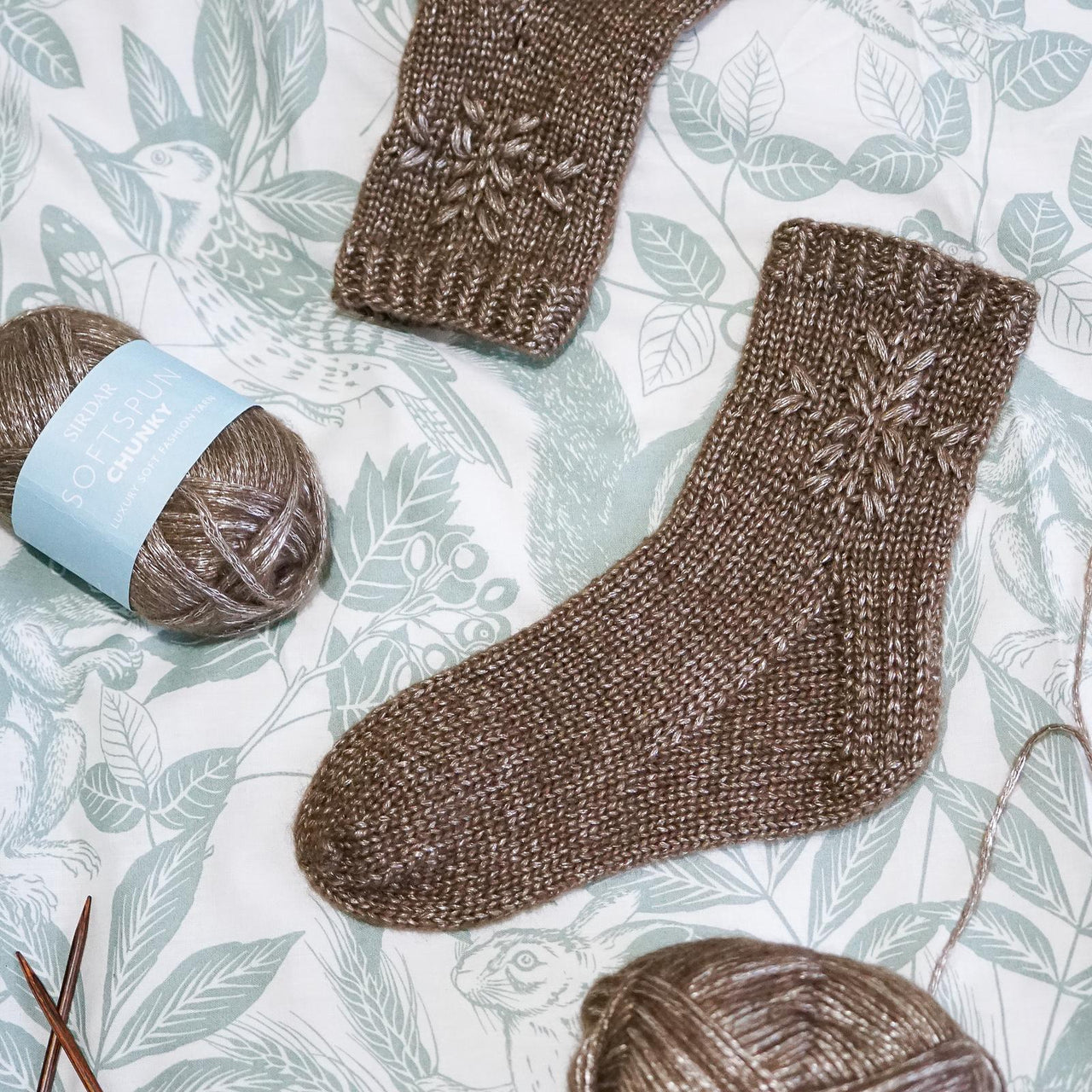 Chunky Snowflake Socks